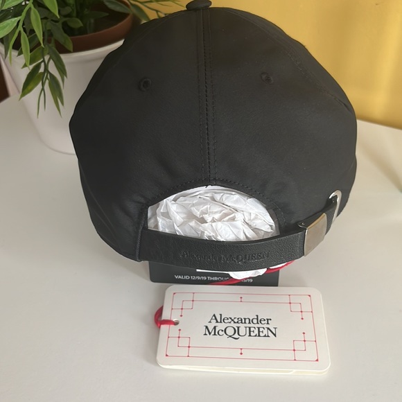 ALEXANDER MCQUEEN 92 LOGO EMBROIDERED SPORT BASEBALL HAT SIZE MEDIUM NEW - Picture 5 of 7